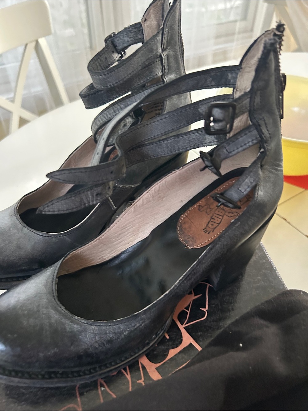 Free bird gorgeous! Black Strappy Mary Jane Block Heels - Picture 12 of 13